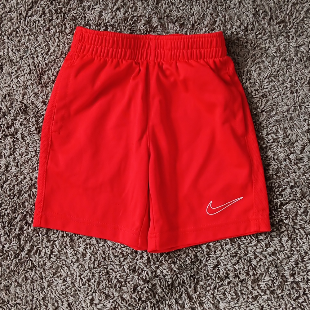 Boys Nike Dri-Fit basketball shorts, Great Condition, Red, Size 6